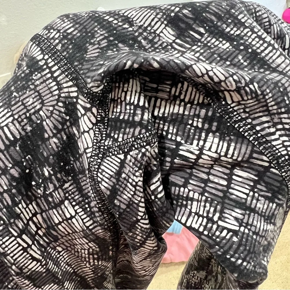 Lululemon InStill High-Rise Crop 23